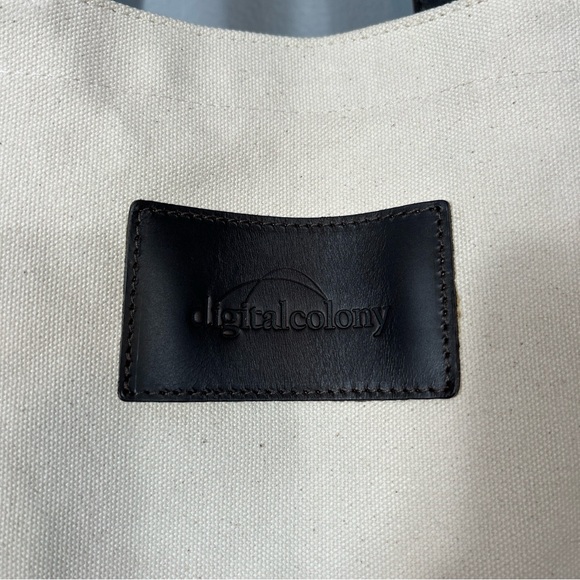 Warden Brooks New York Large Canvas Tote With Leather Handle Made in USA - Picture 2 of 15